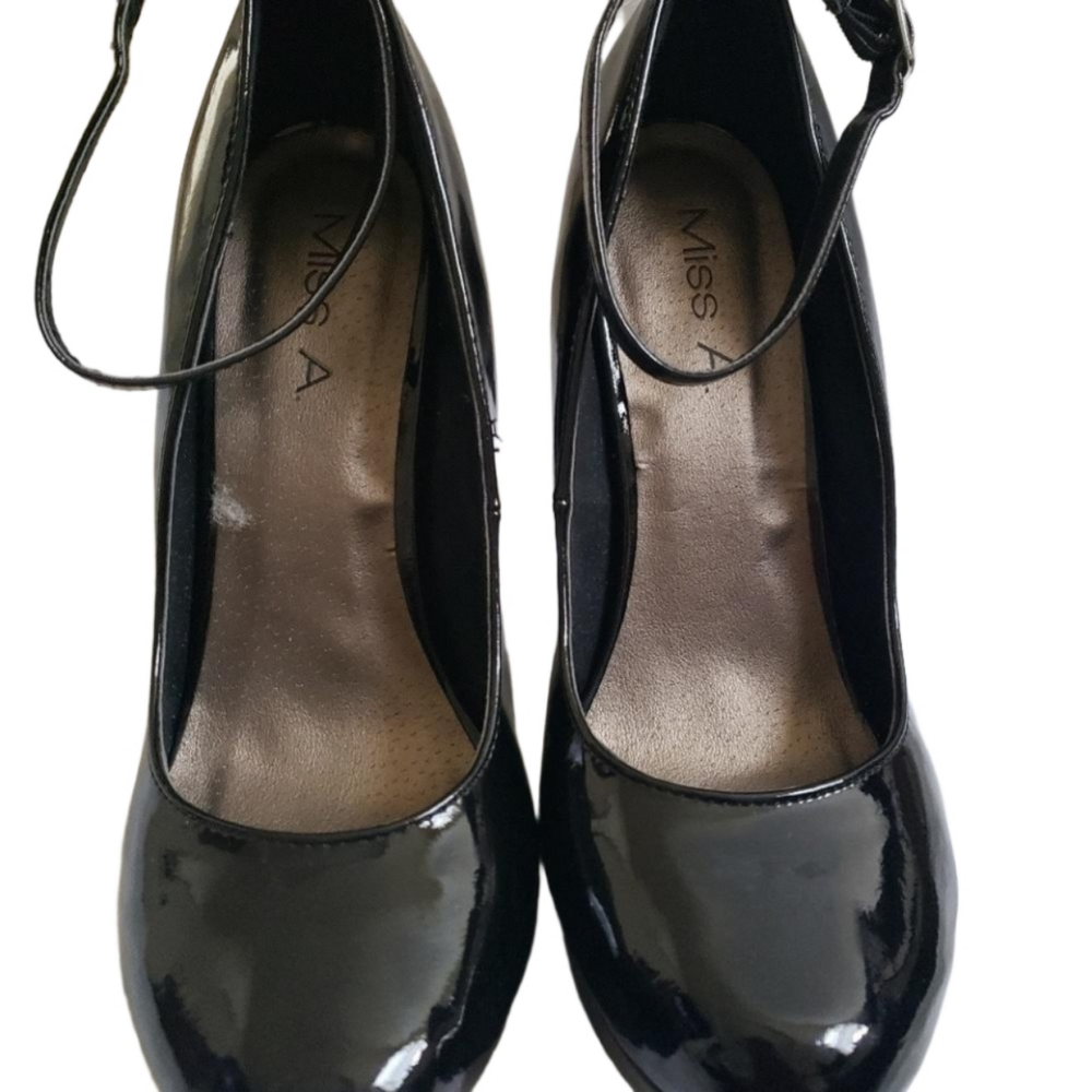 Womens Shoes/Miss A. 5" Size 10